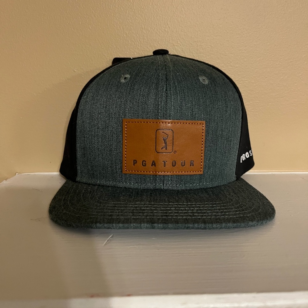 PGA TOUR men’s chambray hat